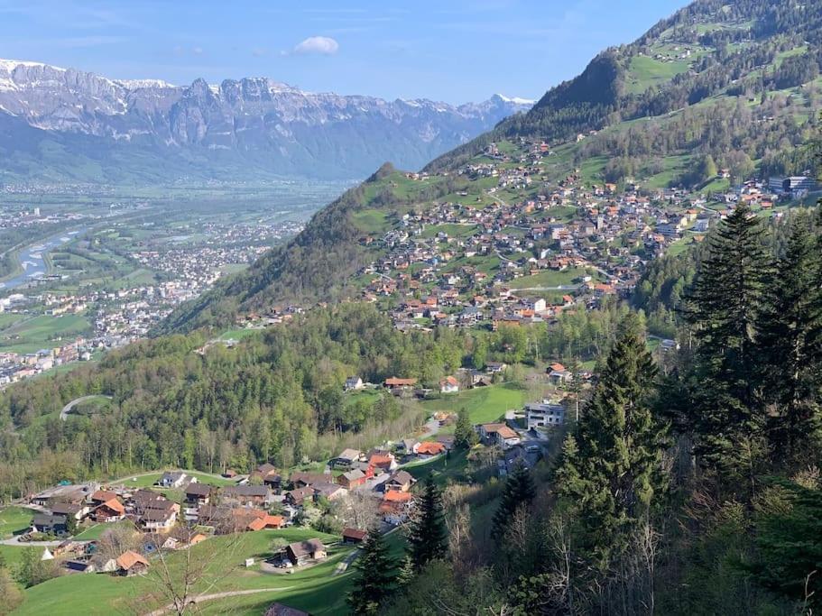 Готель Jurte Beim Lama- & Alpakahof Triesenberg Екстер'єр фото